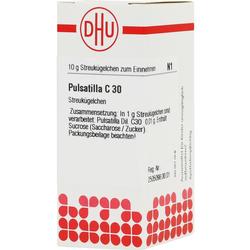 Weiße Packung mit der Aufschrift "Pulsatilla C 30" und roten Verzierungen.